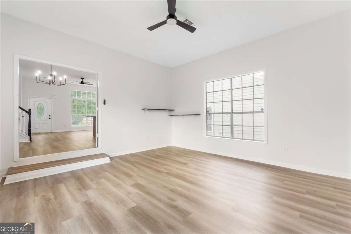6653 Eastbriar Drive Property Photo 26