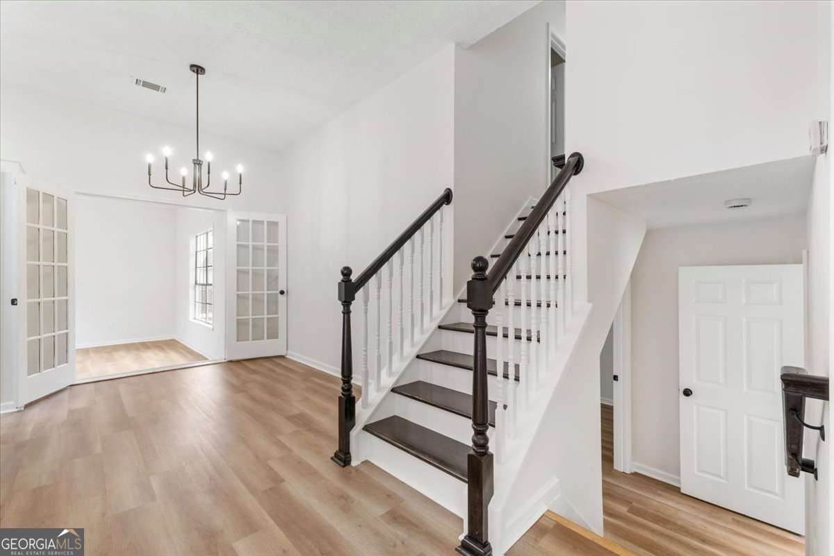 6653 Eastbriar Drive Property Photo 30