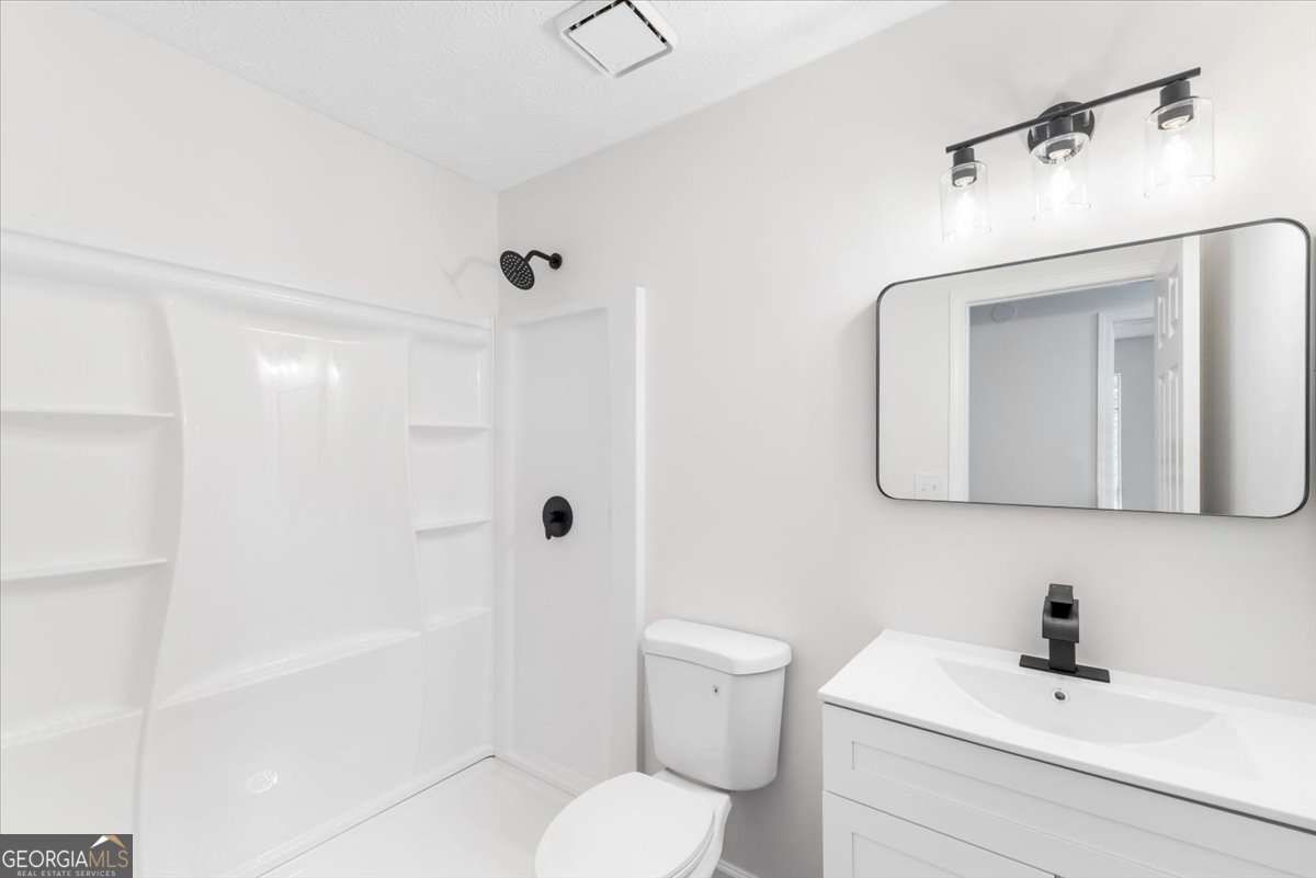 6653 Eastbriar Drive Property Photo 40