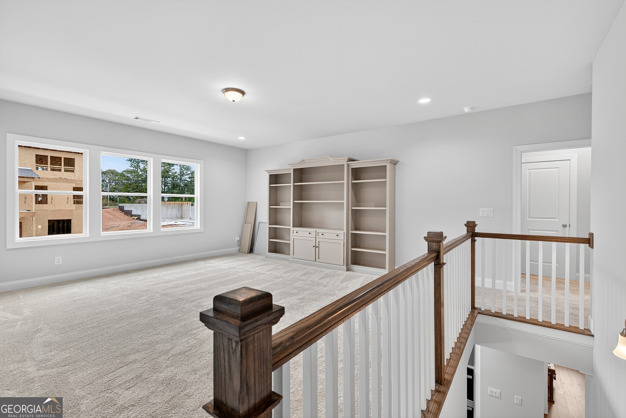 5649 Ernest Way Property Photo 35