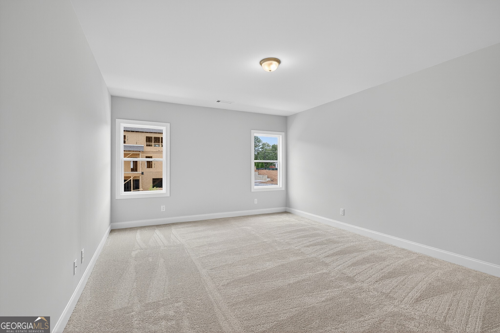 5649 Ernest Way Property Photo 38