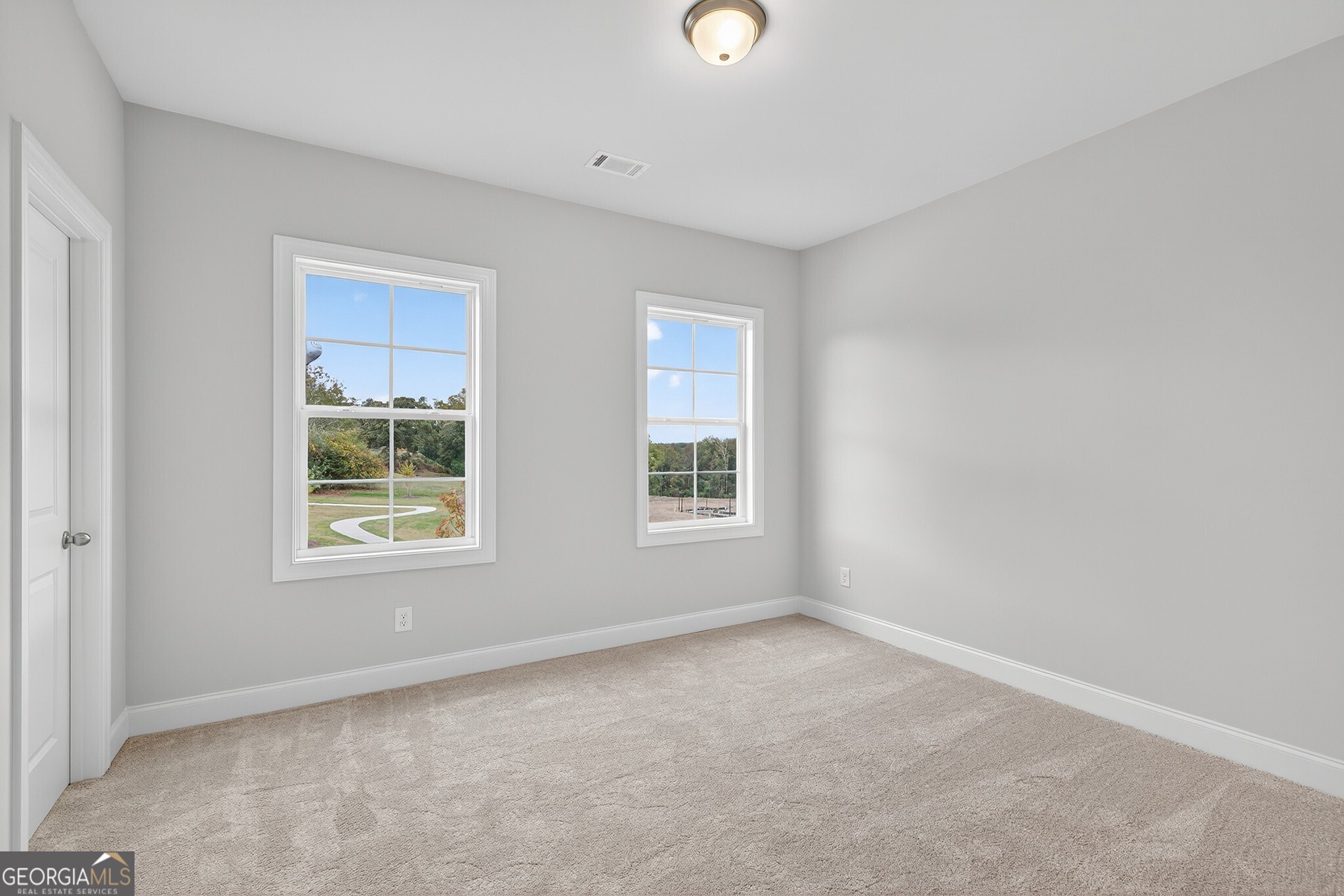 5649 Ernest Way Property Photo 41