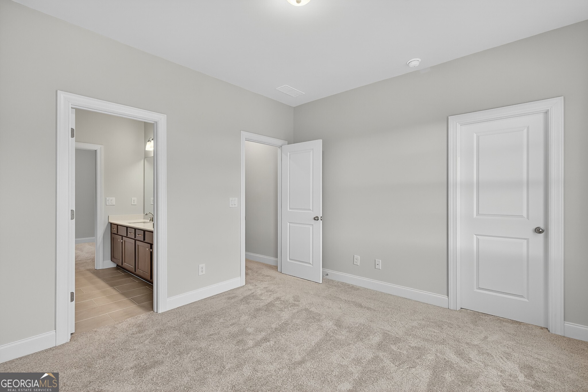 5649 Ernest Way Property Photo 42
