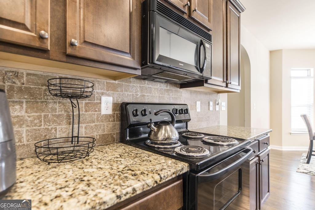 9814 Braxley Way Property Photo 35