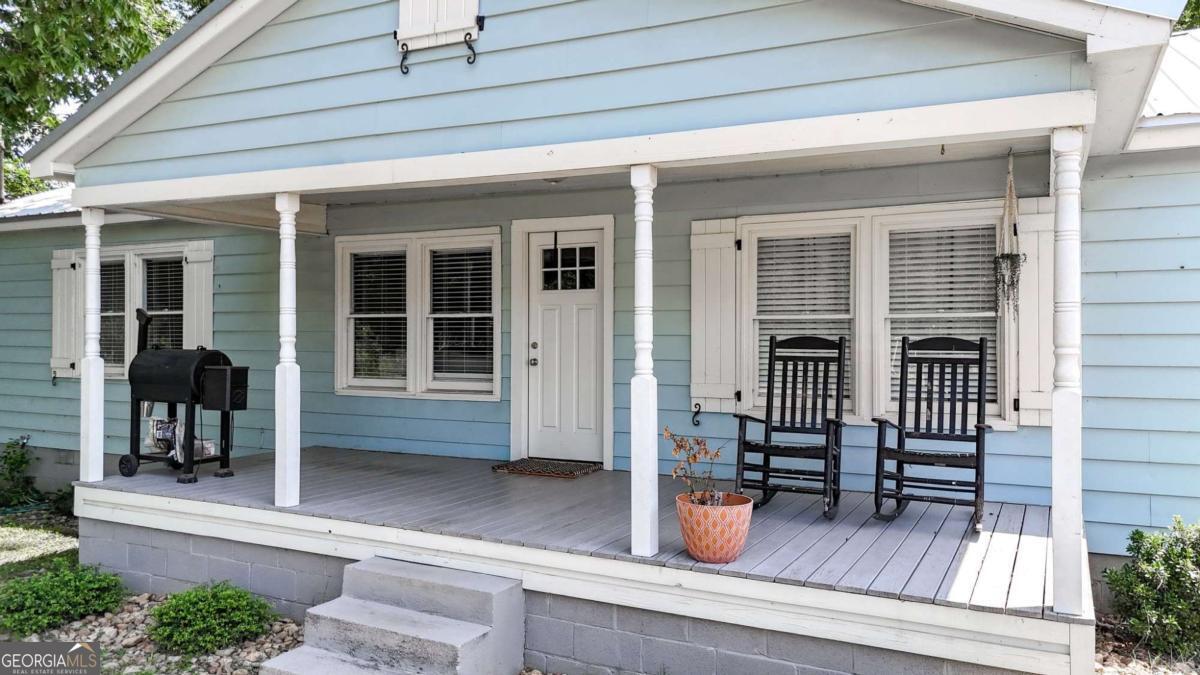 430 Elm Street Property Photo 2