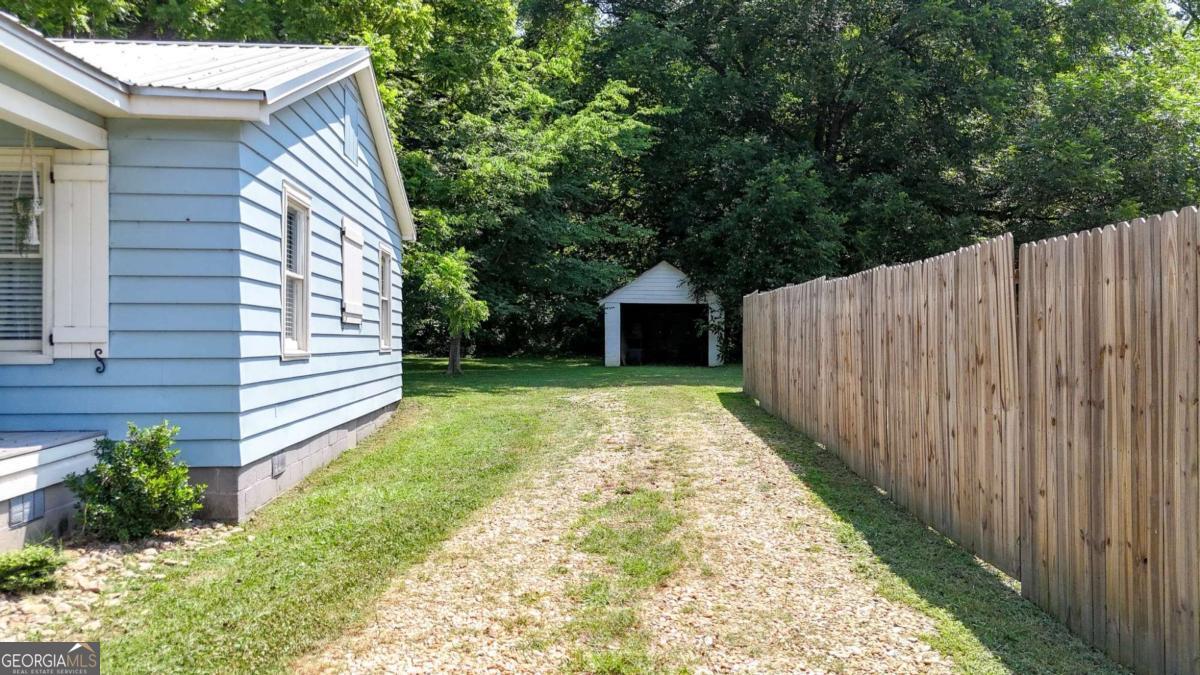 430 Elm Street Property Photo 25