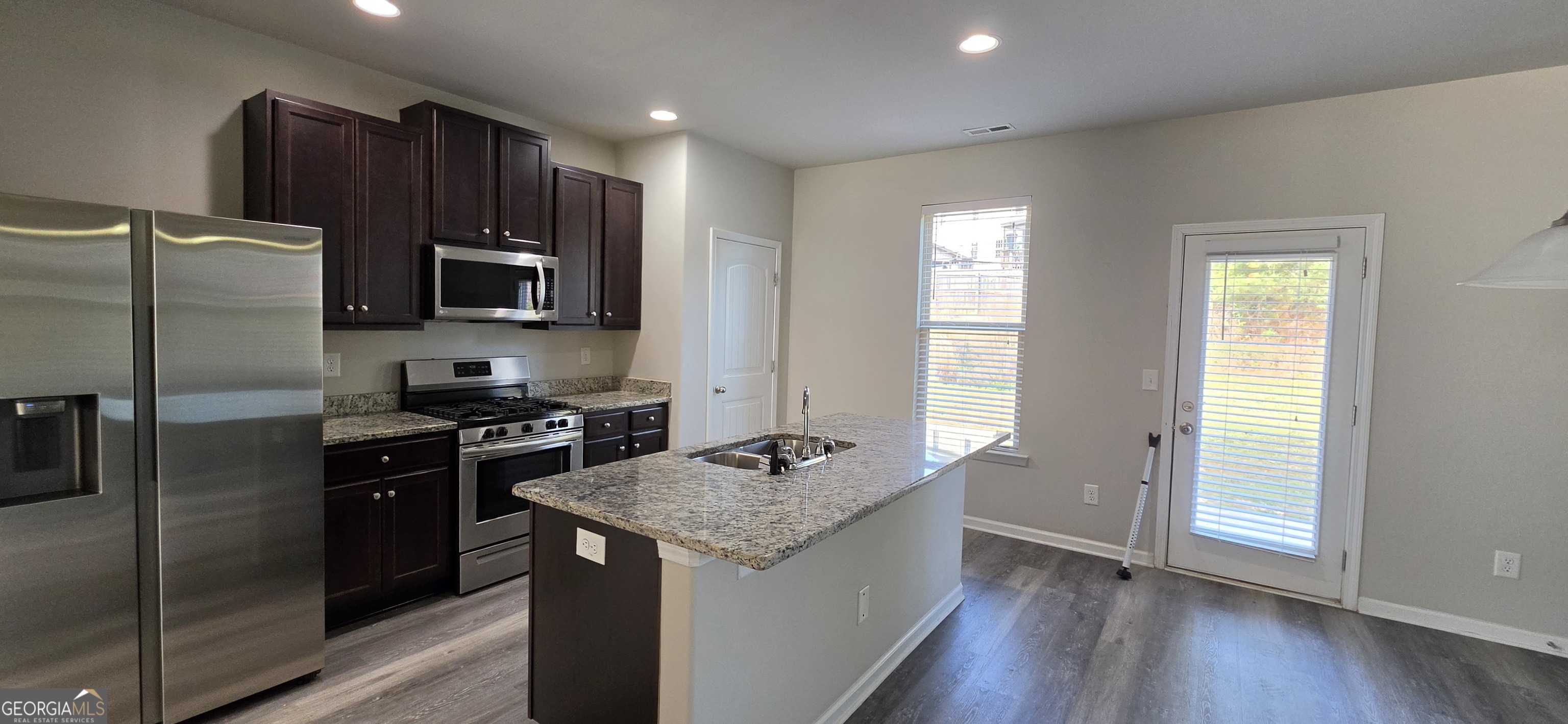 7373 Ledgestone Lane Property Photo 2
