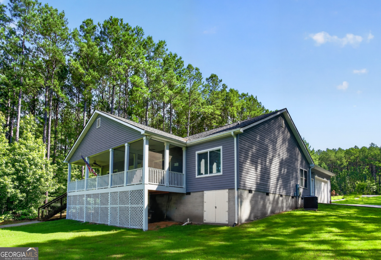 112 Waterside Drive Property Photo 9