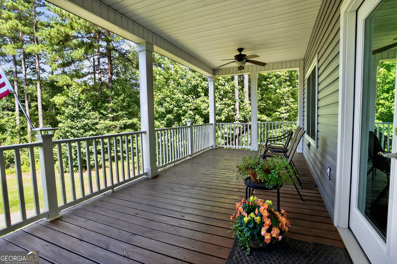 112 Waterside Drive Property Photo 37