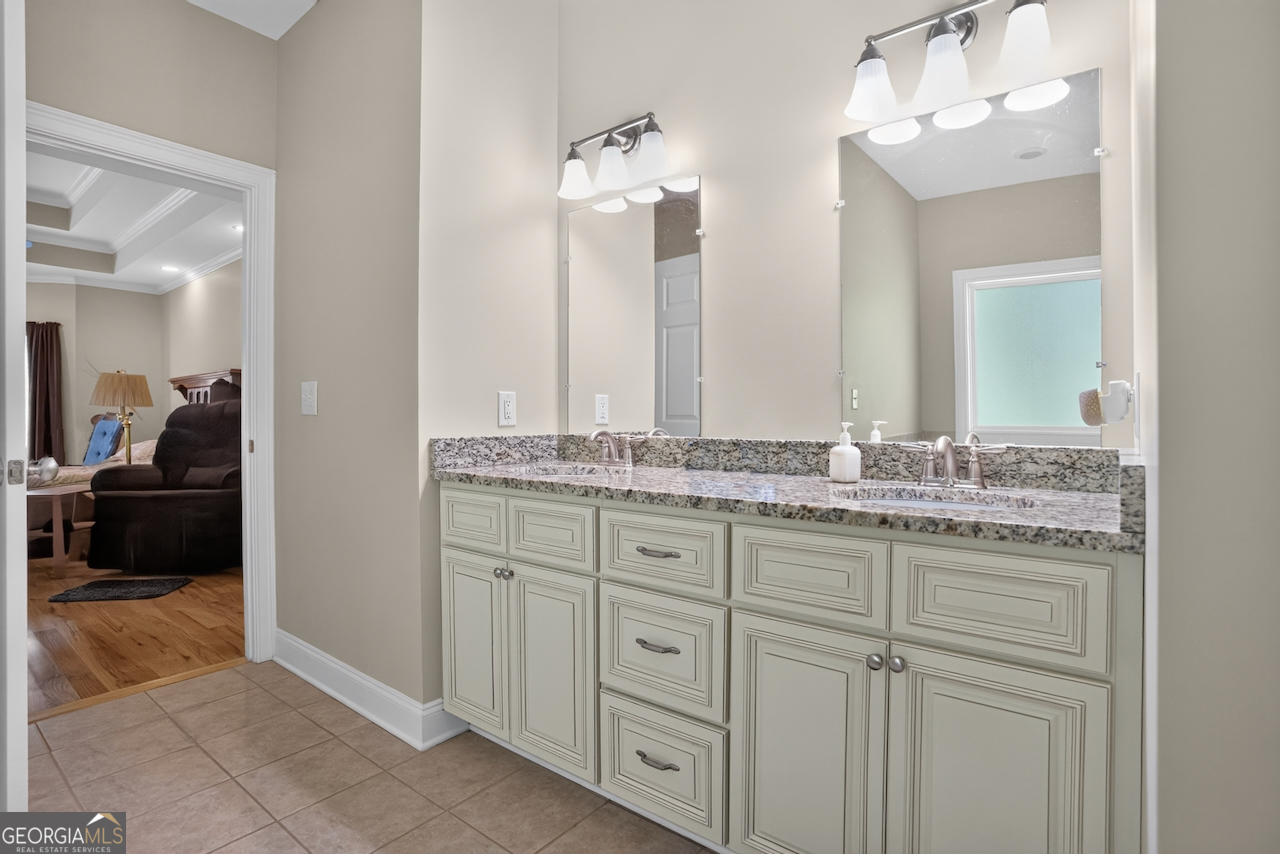 112 Waterside Drive Property Photo 38