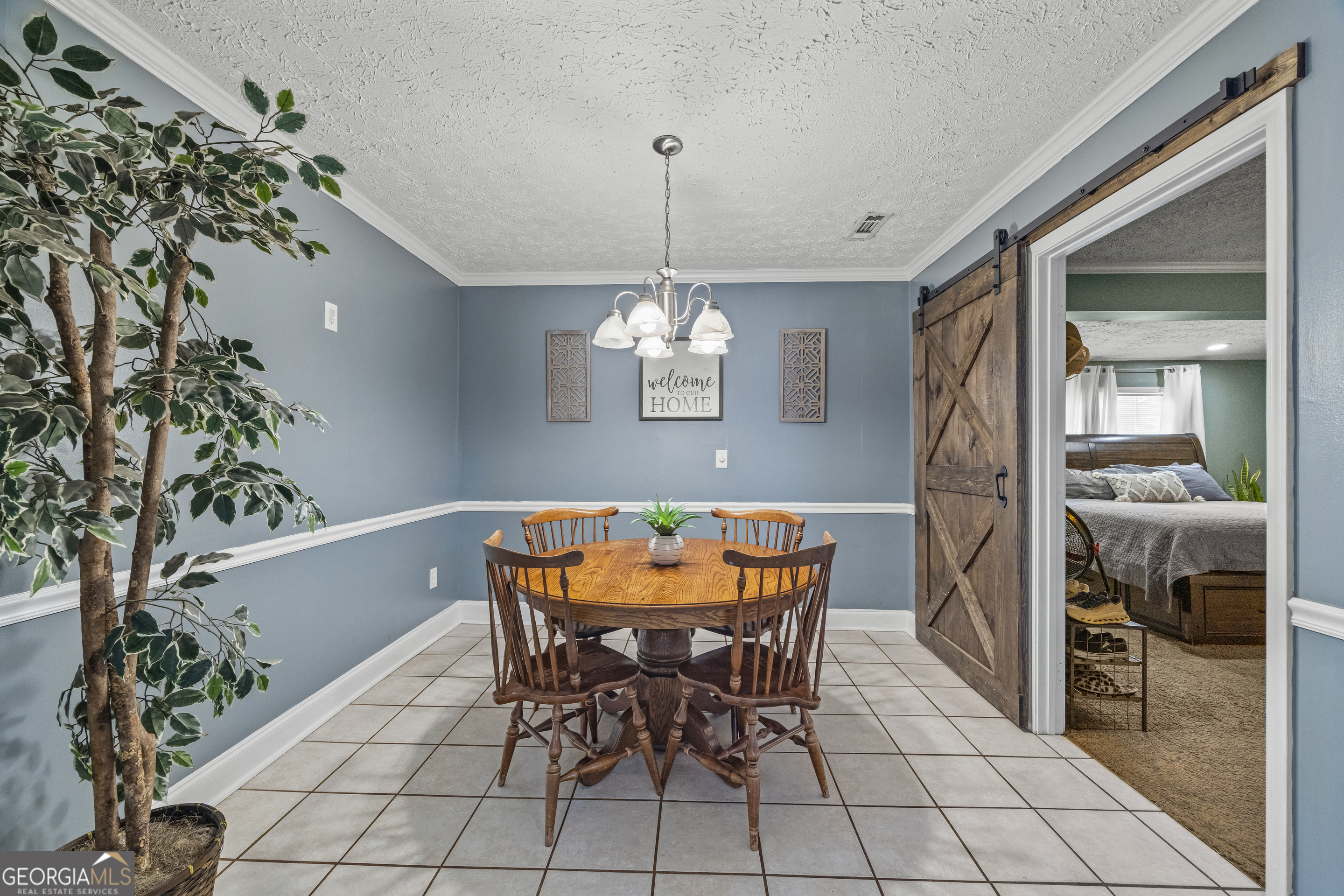 882 B Bailey Road Property Photo 4