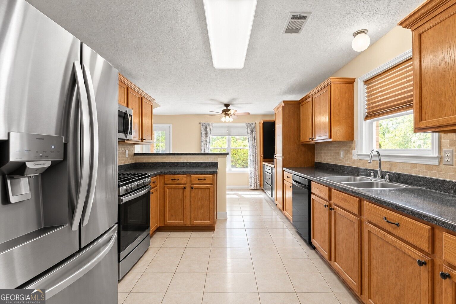 226 Oceanliner Drive Property Photo 3