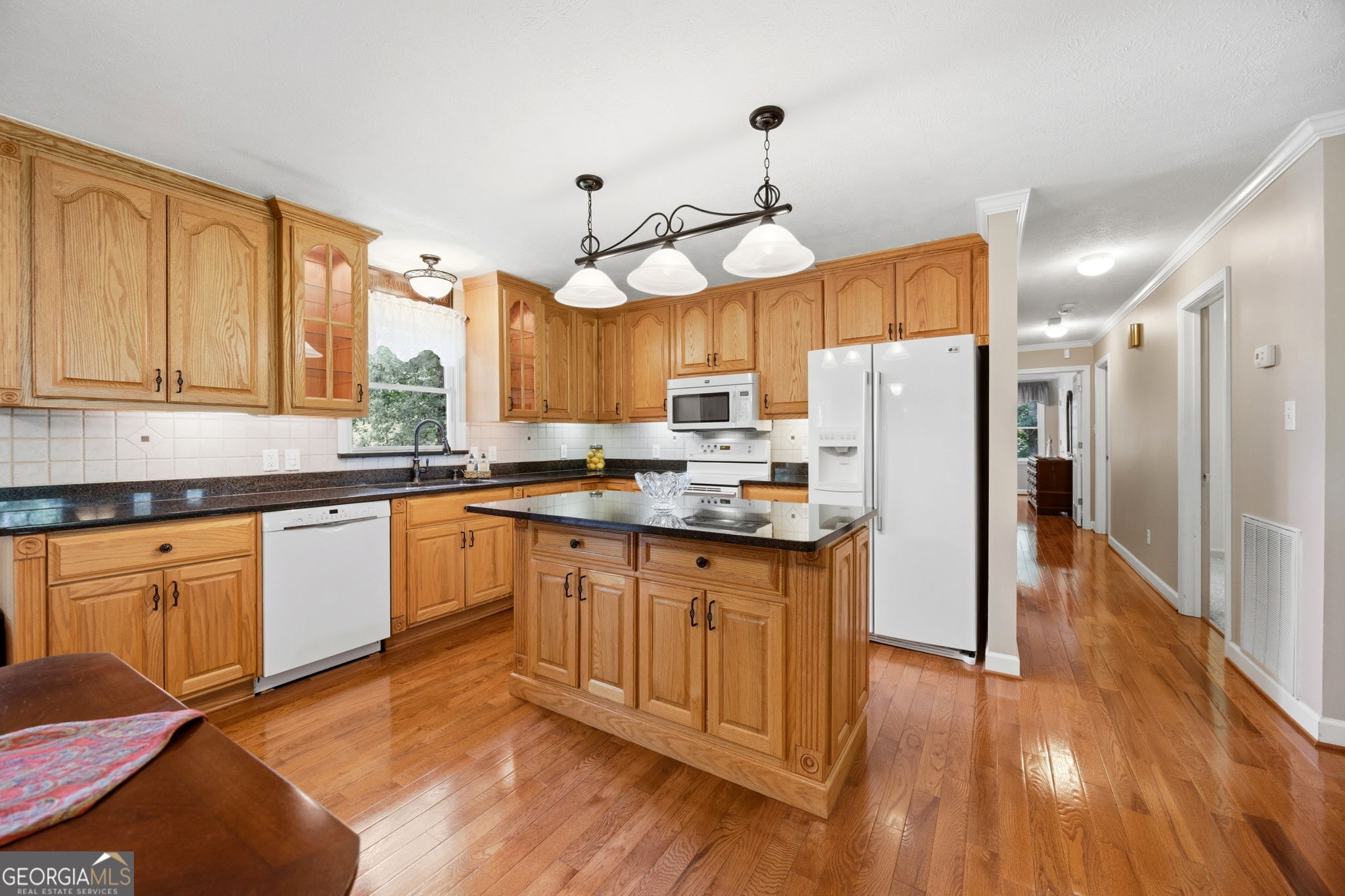 109 Bass Circle Property Photo 8
