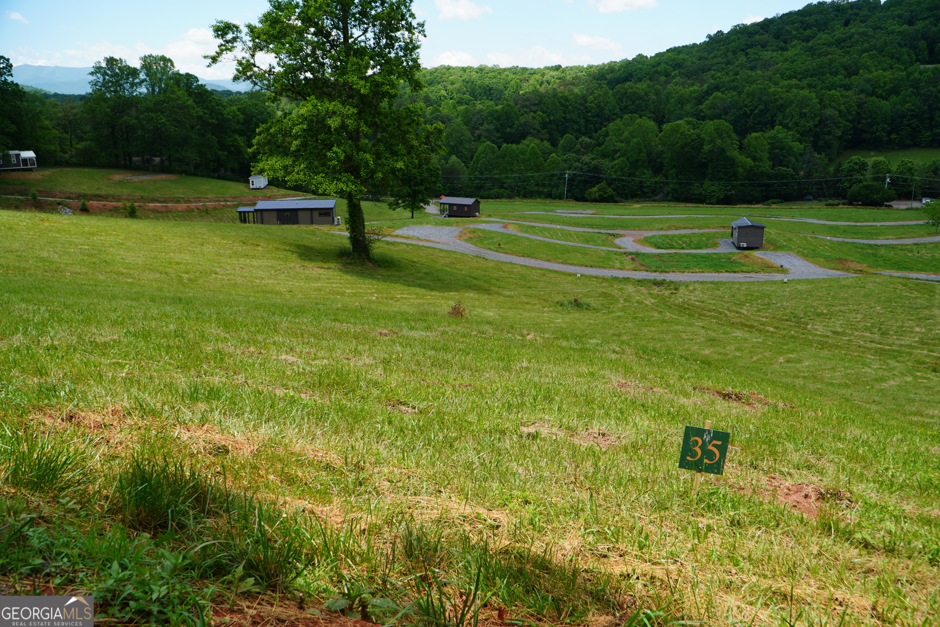 527 Saunders Road LOT 31 Property Photo 1