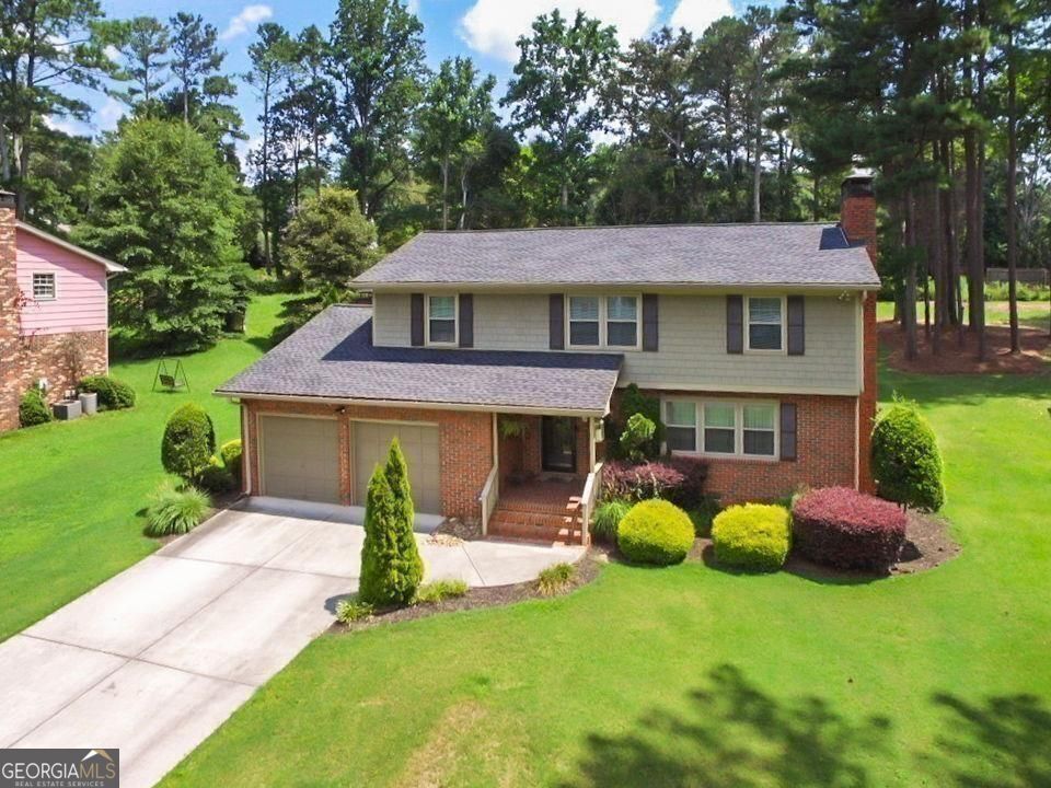 647 Shannon Green Circle Property Photo 1