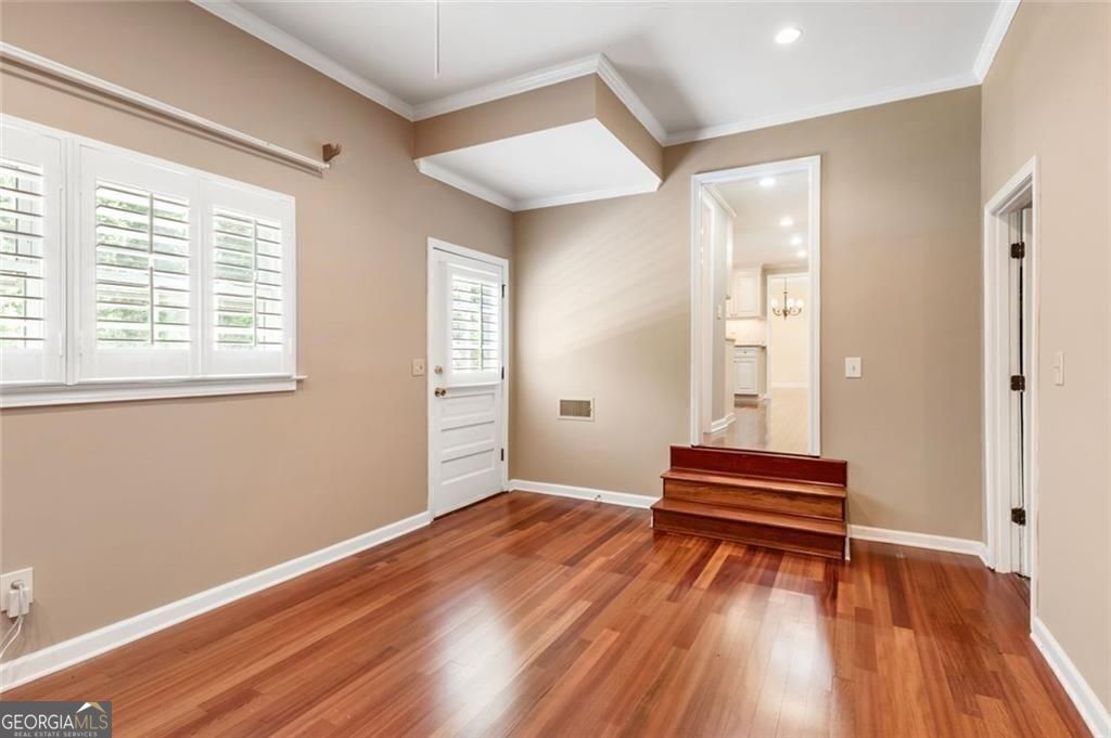 647 Shannon Green Circle Property Photo 11
