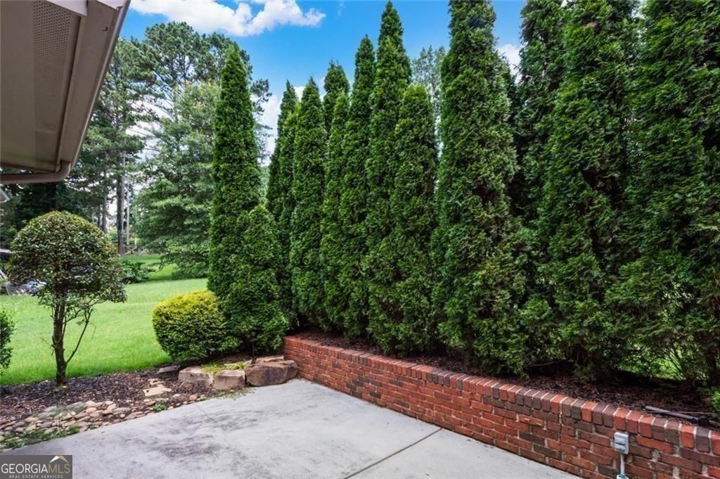 647 Shannon Green Circle Property Photo 12
