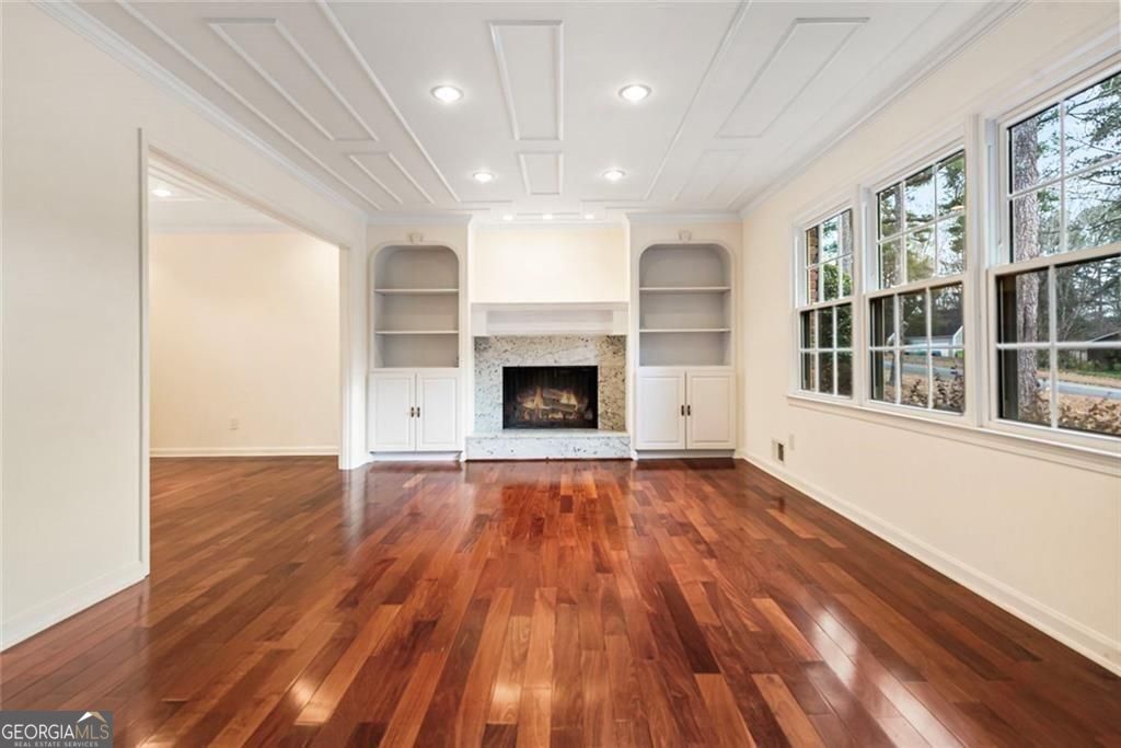647 Shannon Green Circle Property Photo 14