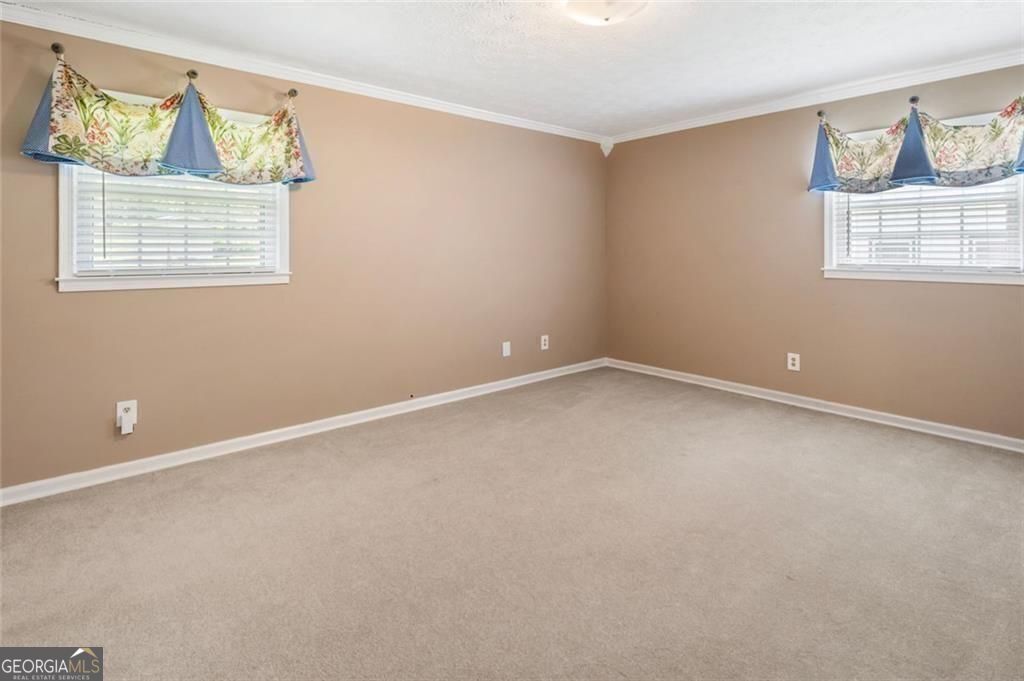 647 Shannon Green Circle Property Photo 25