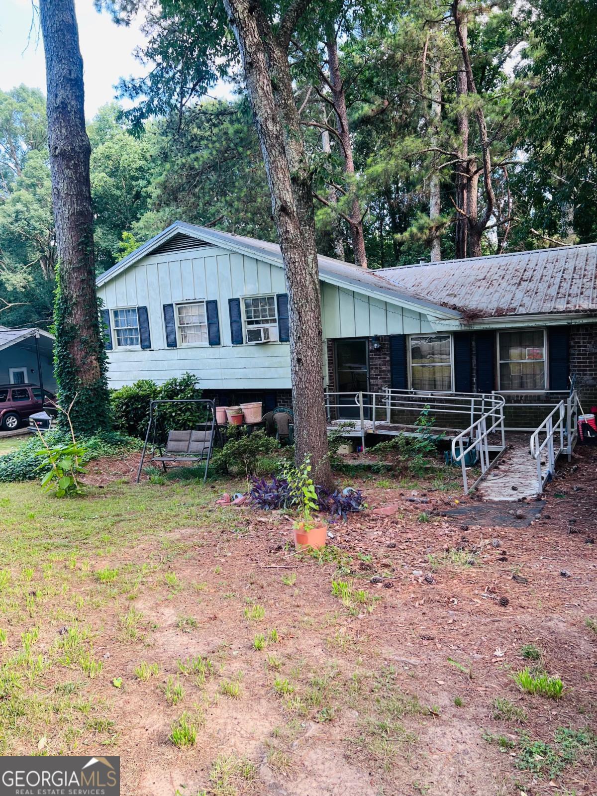2749 Shelley Lane Property Photo 3