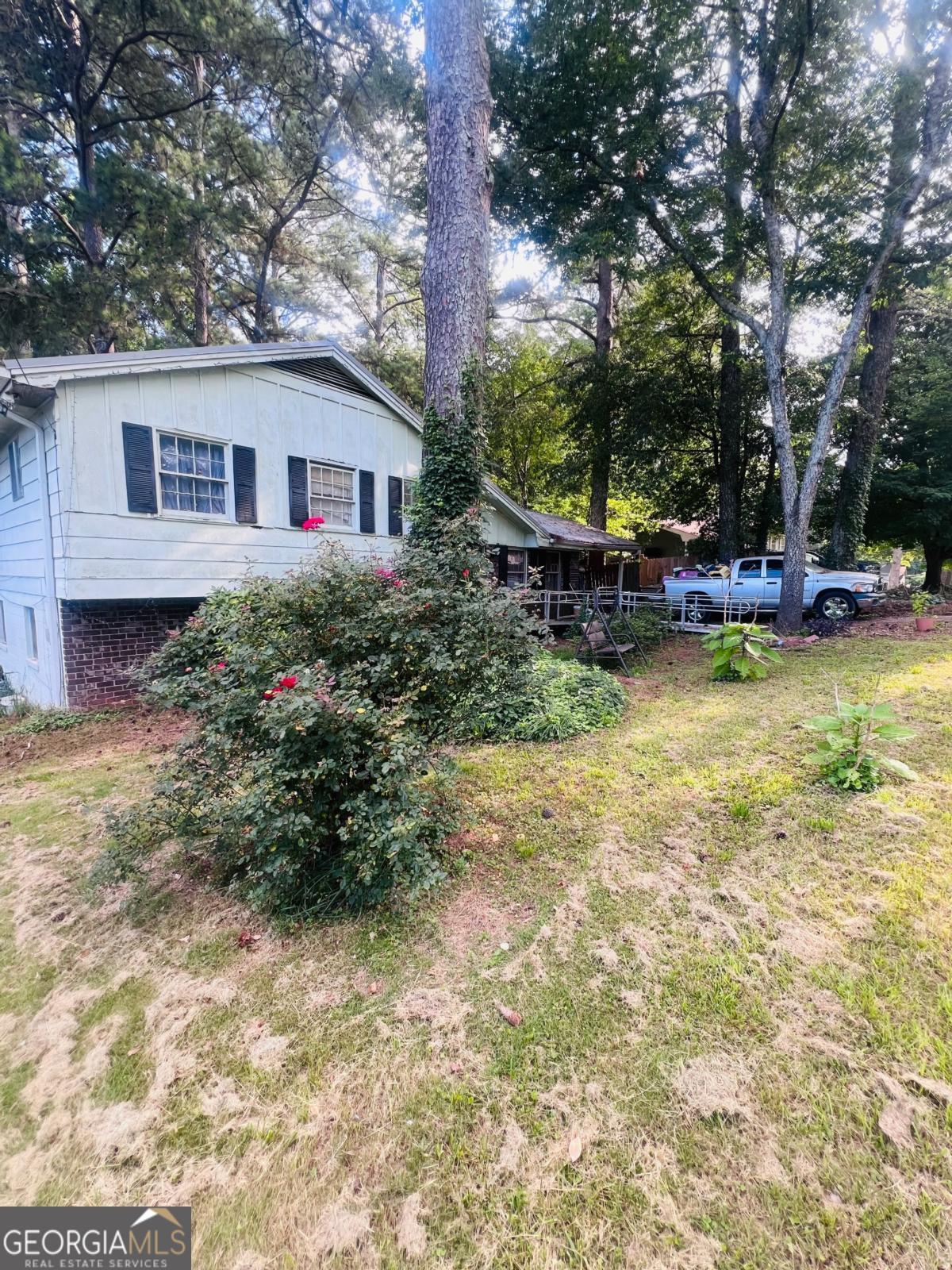 2749 Shelley Lane Property Photo 4