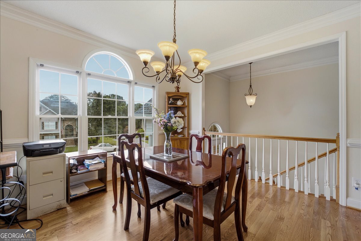 16 Berkshire Drive Nw Property Photo 5