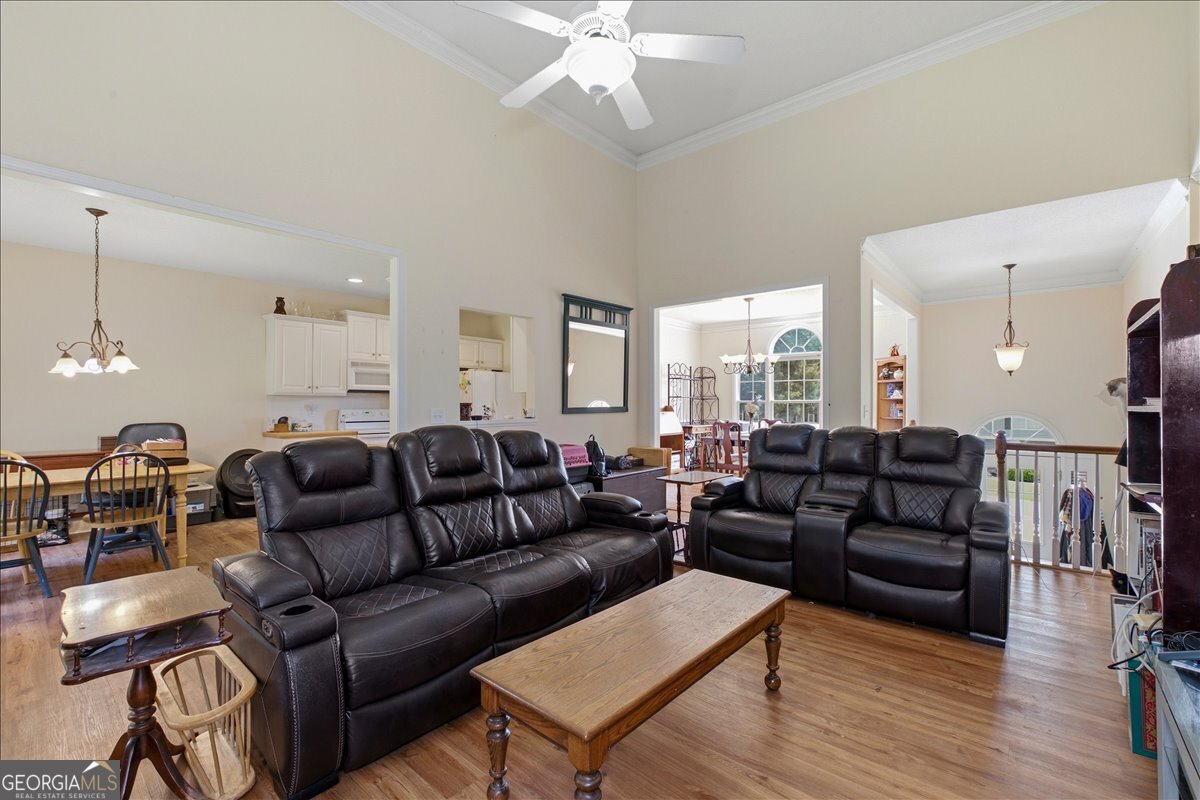 16 Berkshire Drive Nw Property Photo 10