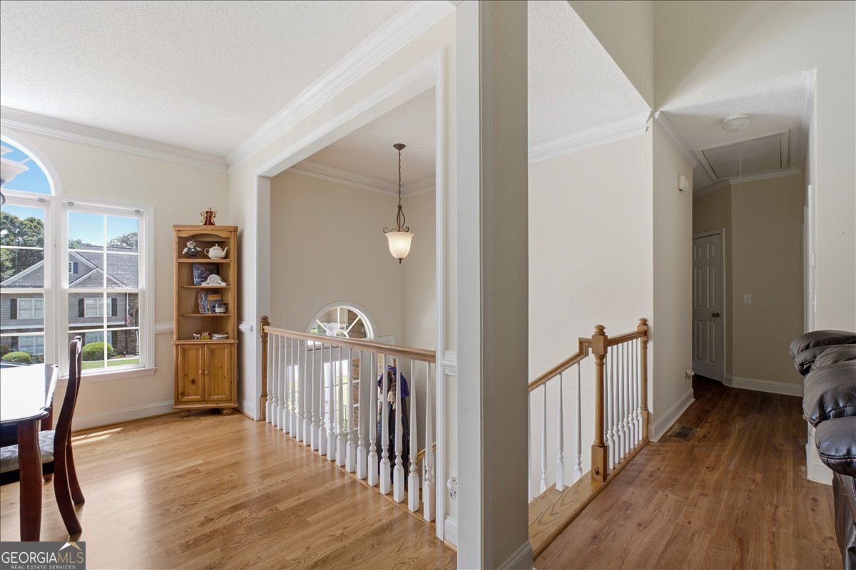 16 Berkshire Drive Nw Property Photo 11