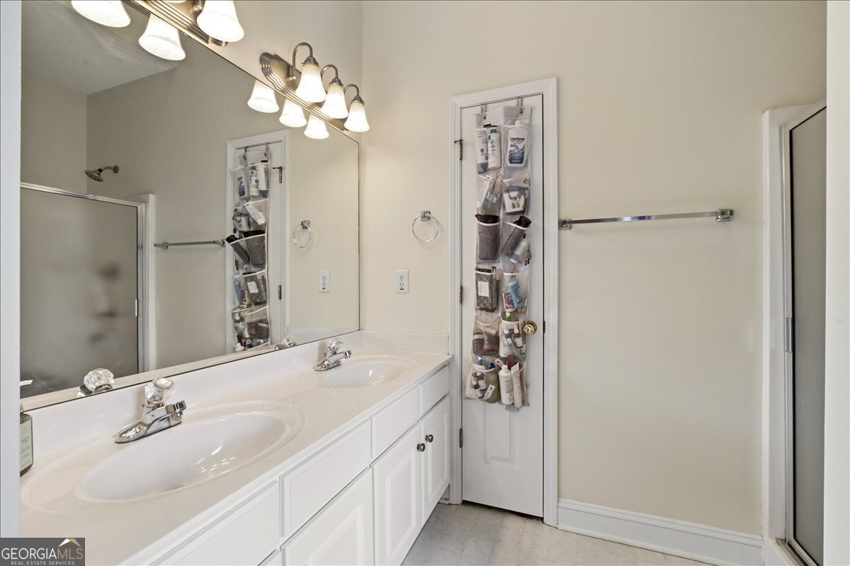 16 Berkshire Drive Nw Property Photo 14