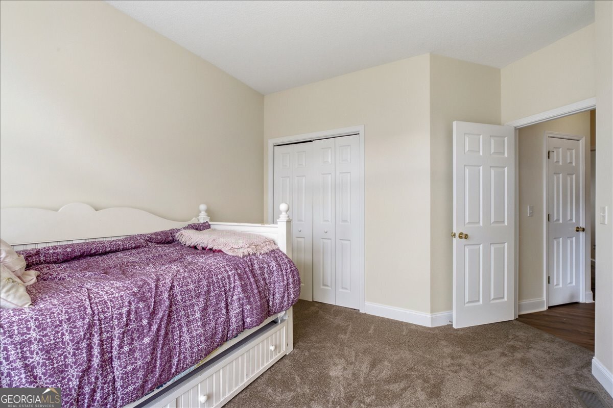 16 Berkshire Drive Nw Property Photo 18