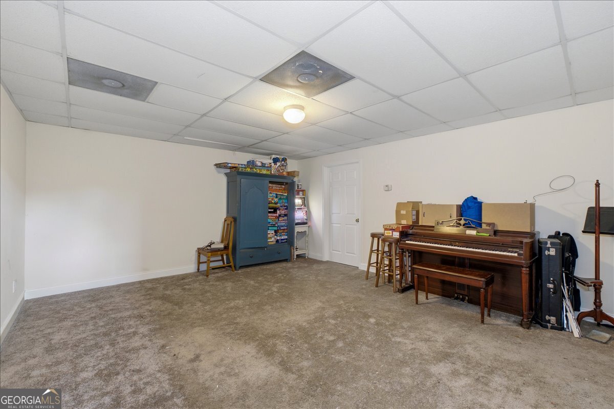 16 Berkshire Drive Nw Property Photo 22