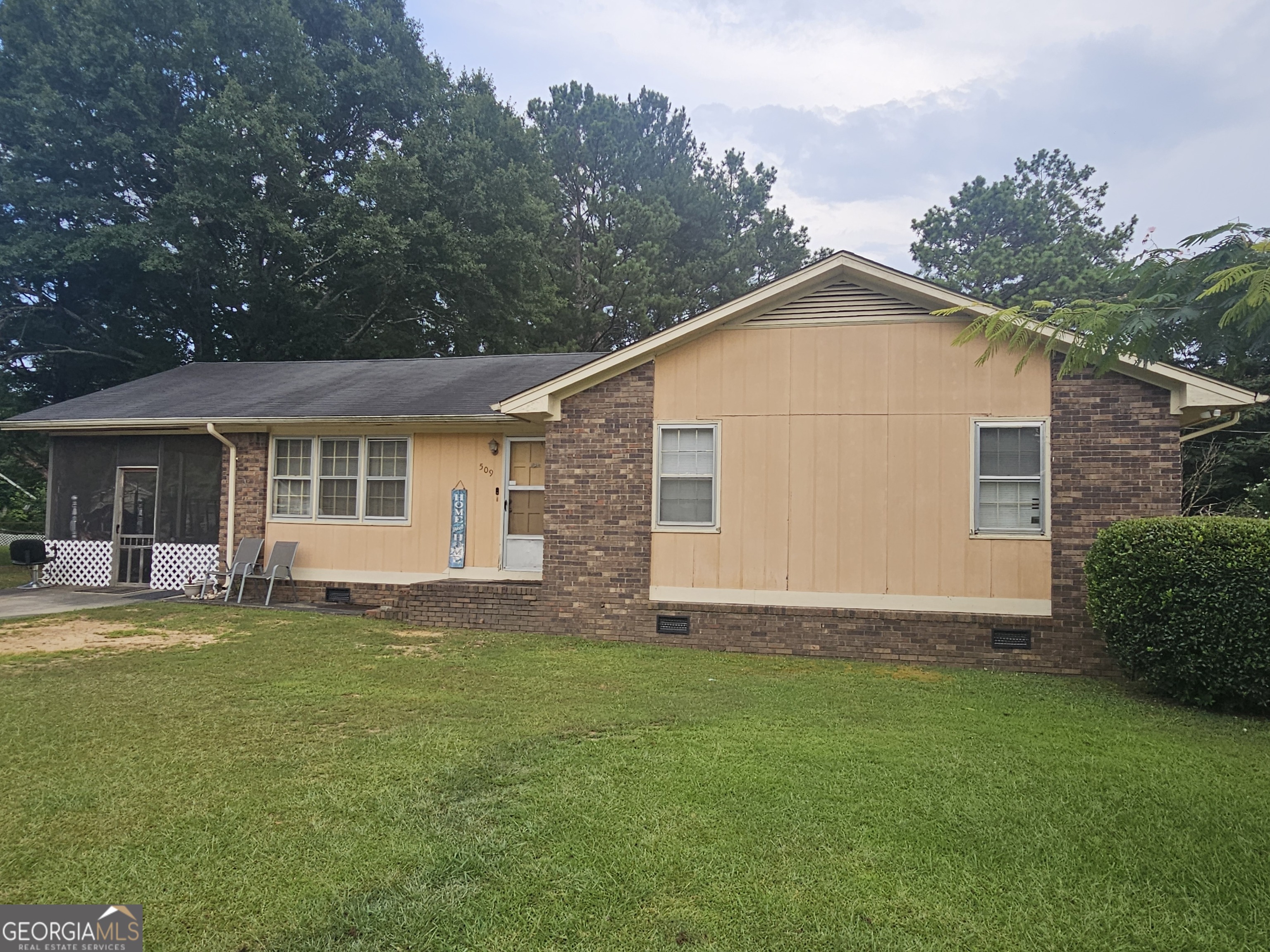 509 W Jule Peek Avenue Property Photo 1