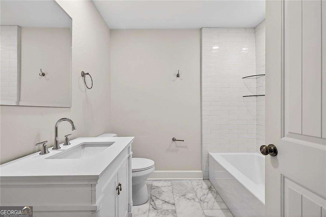 955 Columbia Drive Property Photo 16