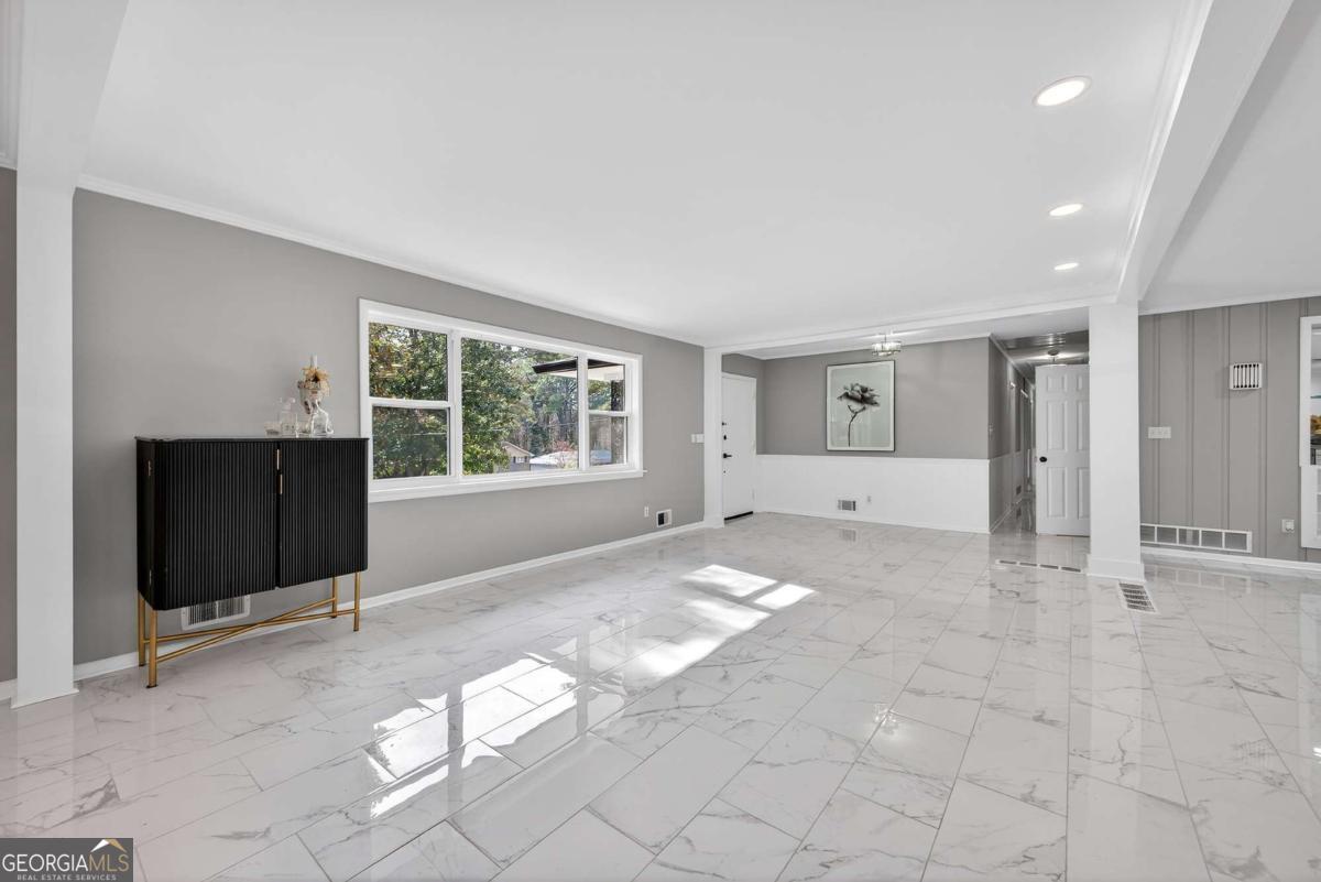 2939 Arrowood Drive Property Photo 8
