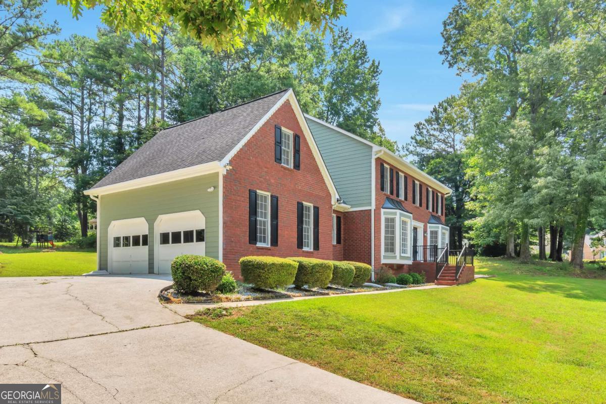 1448 Red Fox Run Sw Property Photo 2