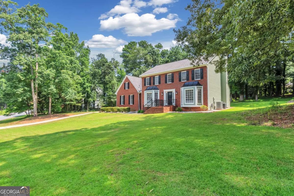 1448 Red Fox Run Sw Property Photo 3