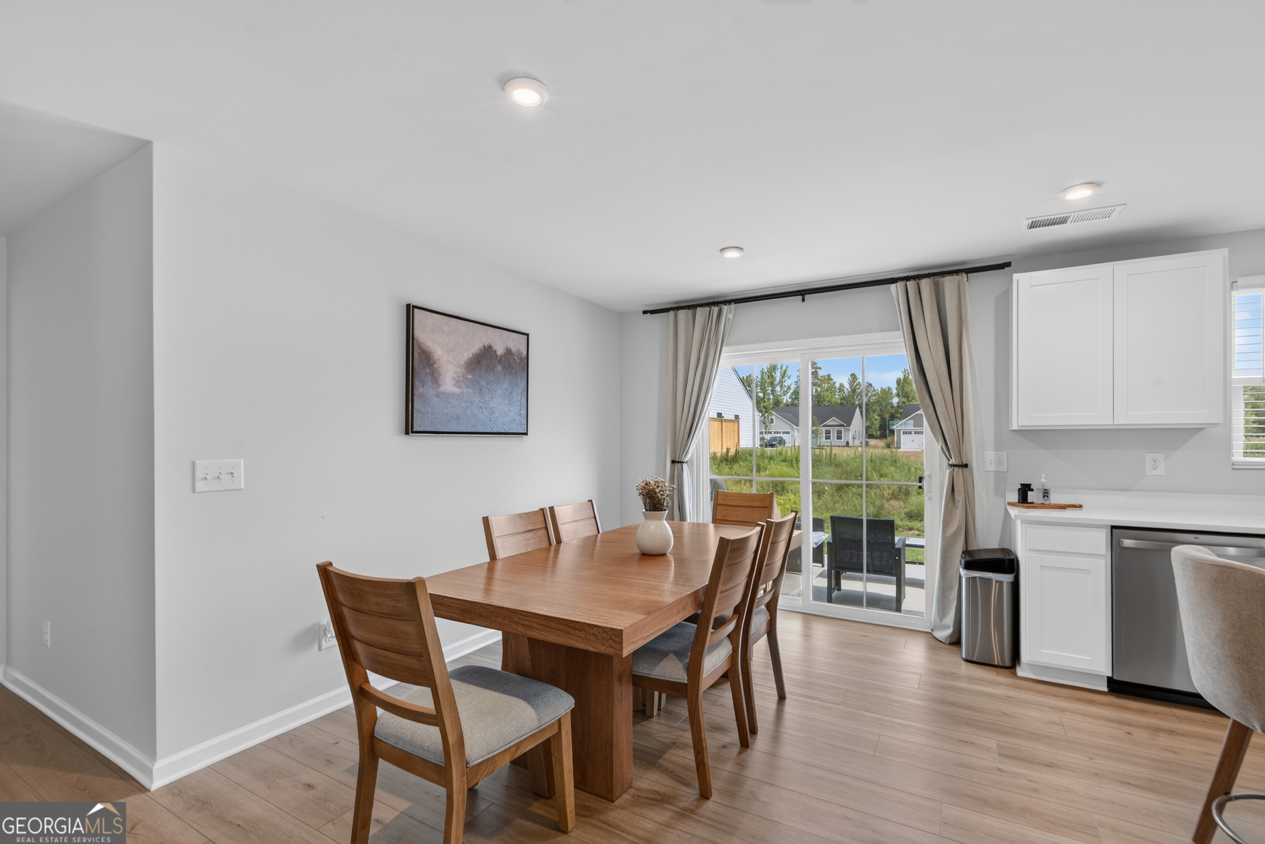 42 Summer Club Boulevard Property Photo 6