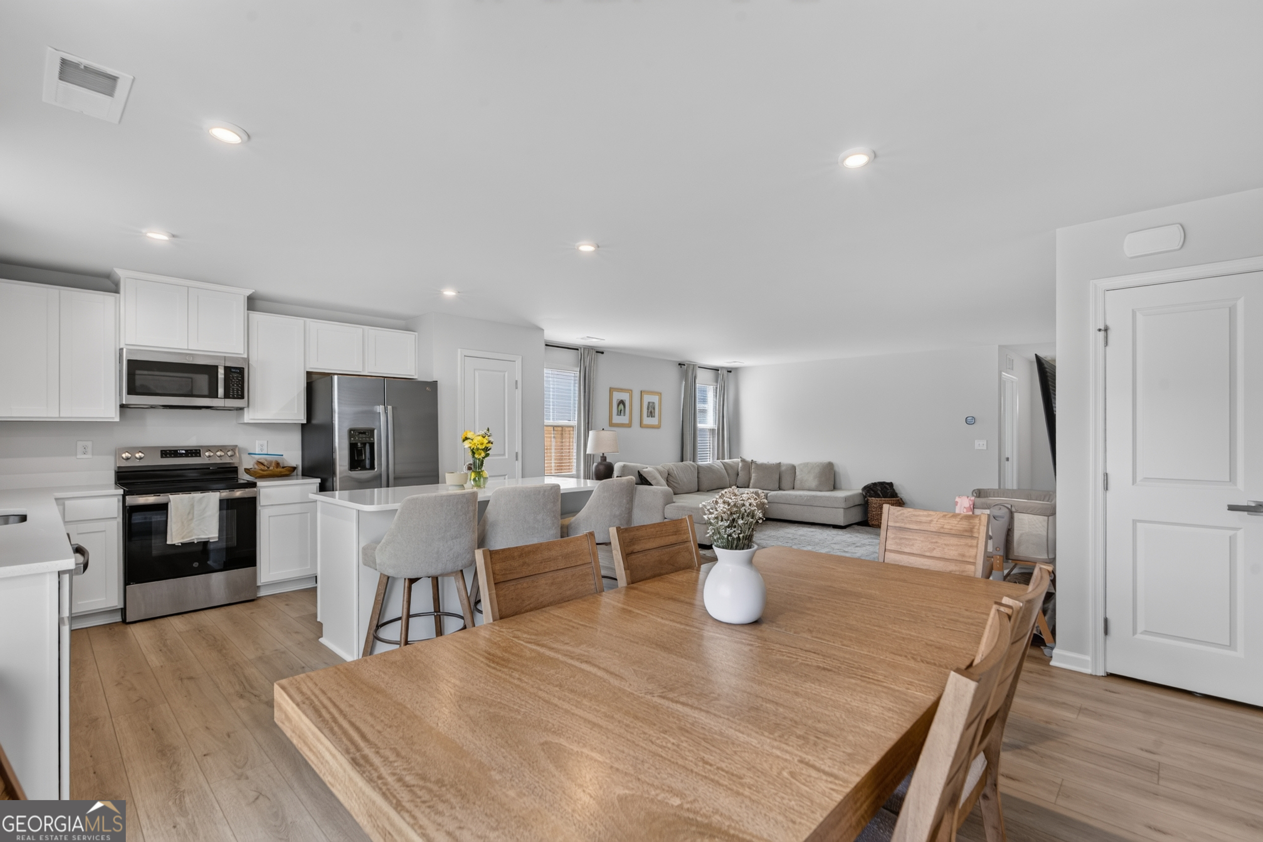 42 Summer Club Boulevard Property Photo 7