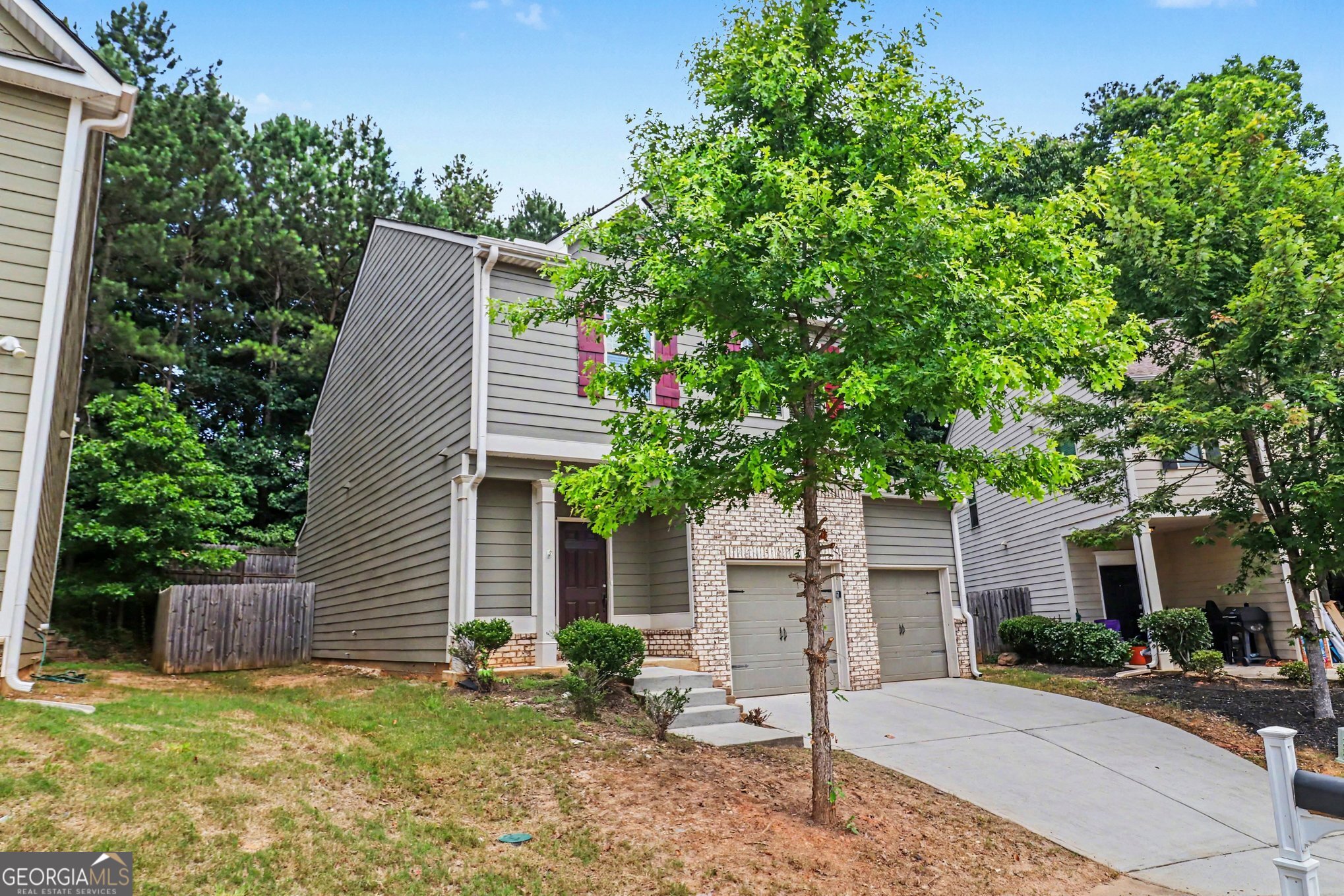 165 Southwind Circle Property Photo 2