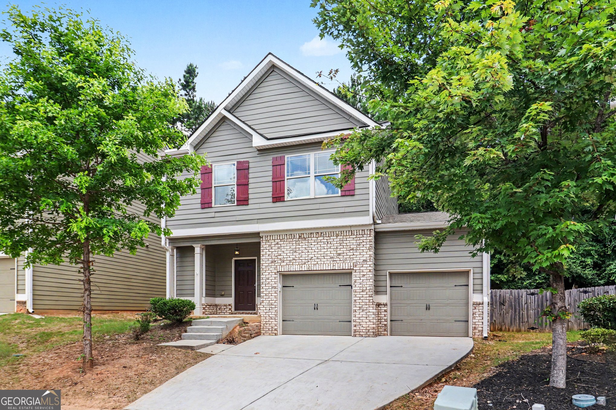 165 Southwind Circle Property Photo 3