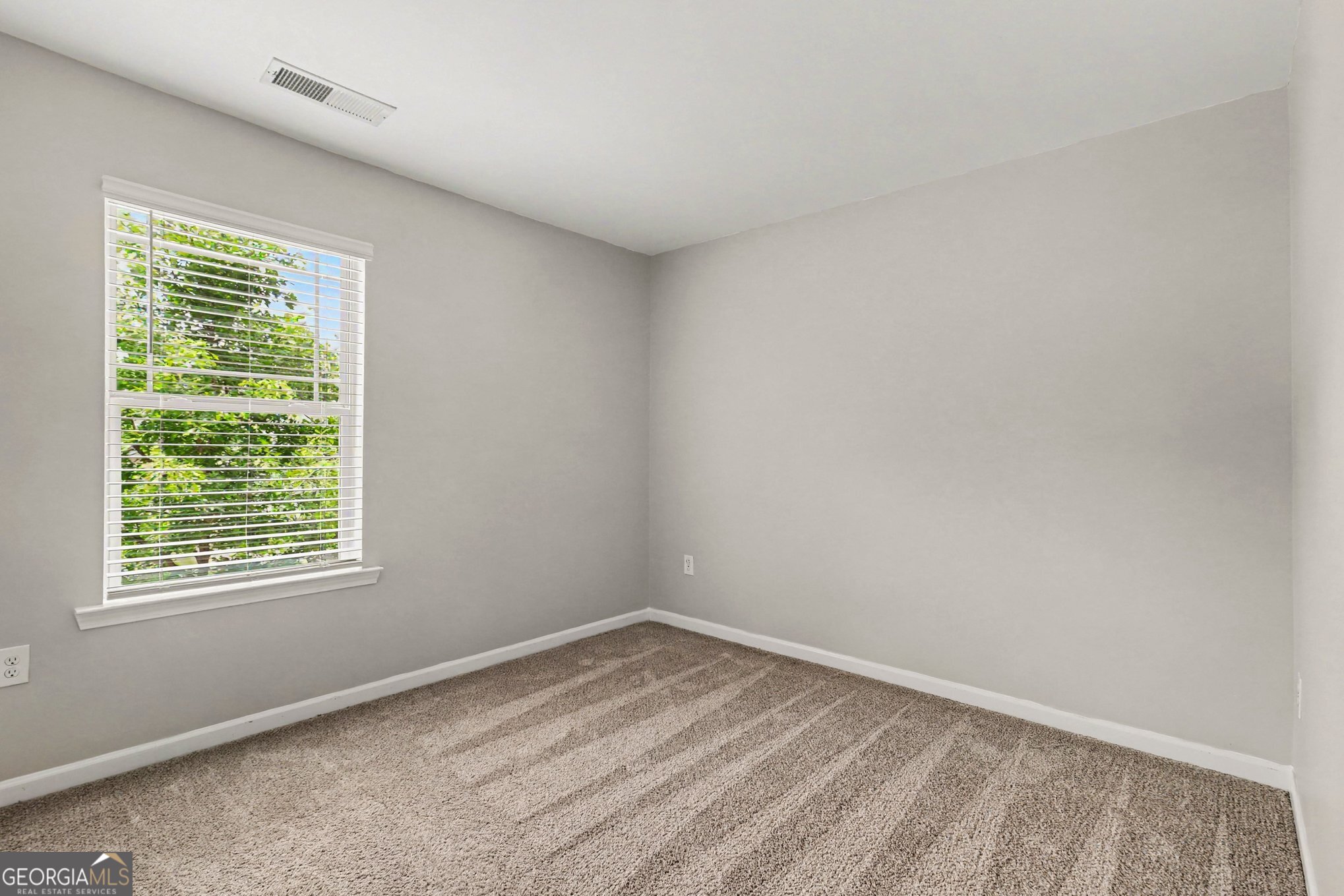 165 Southwind Circle Property Photo 13