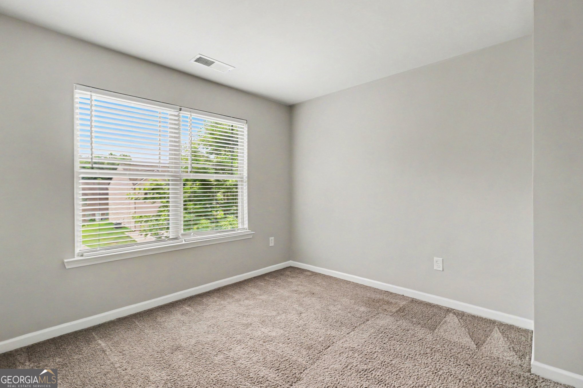 165 Southwind Circle Property Photo 14