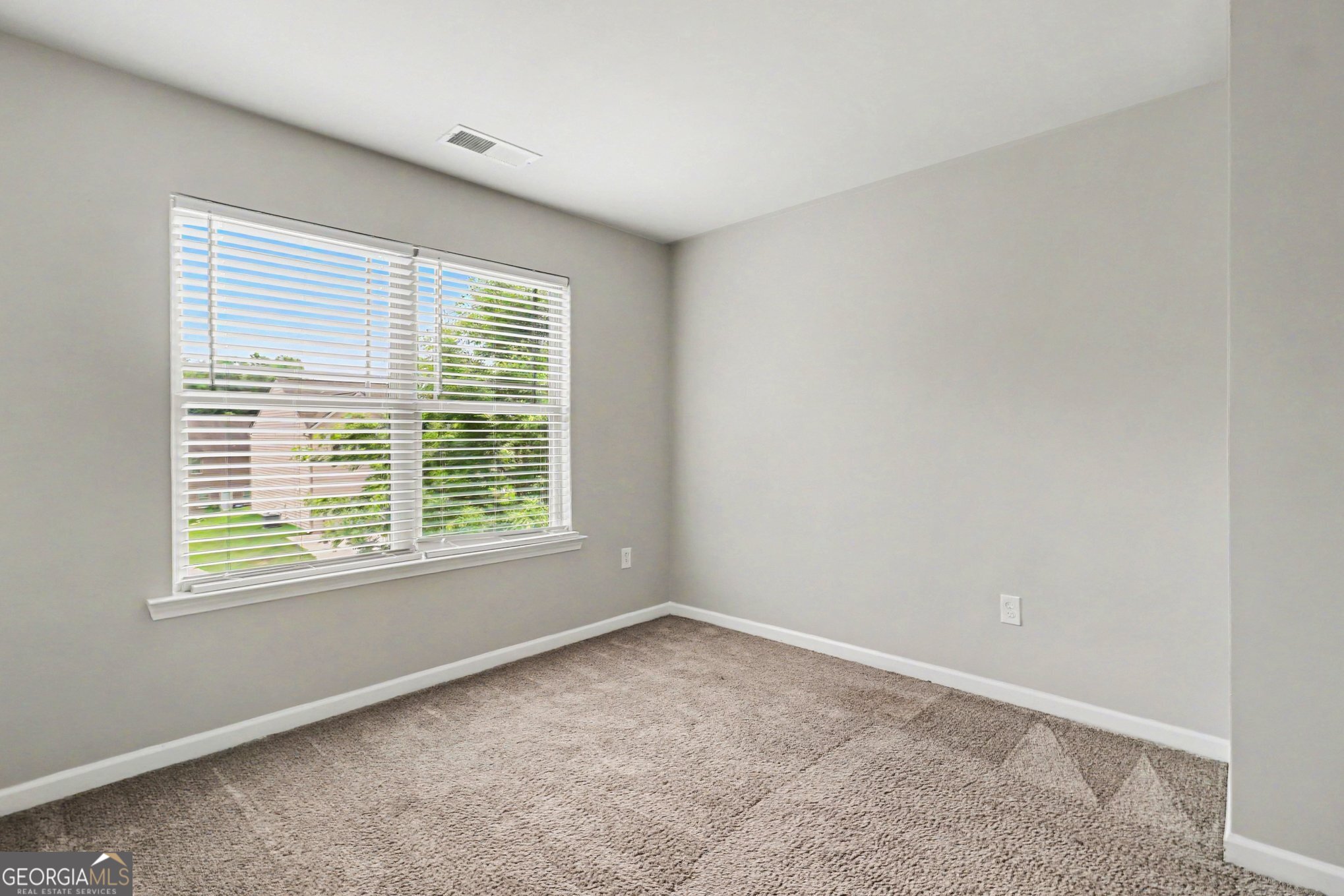 165 Southwind Circle Property Photo 16
