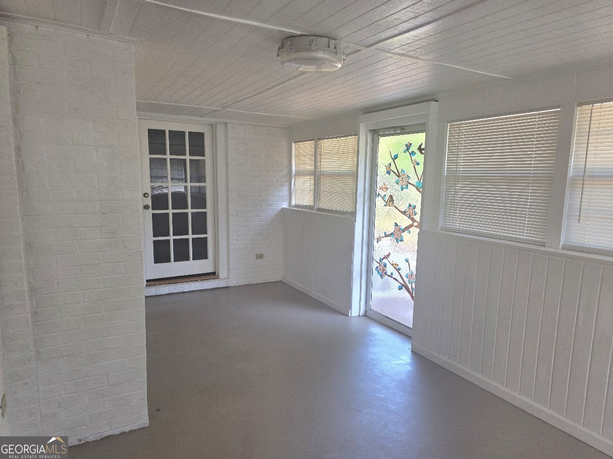110 Fallin Street Property Photo 11