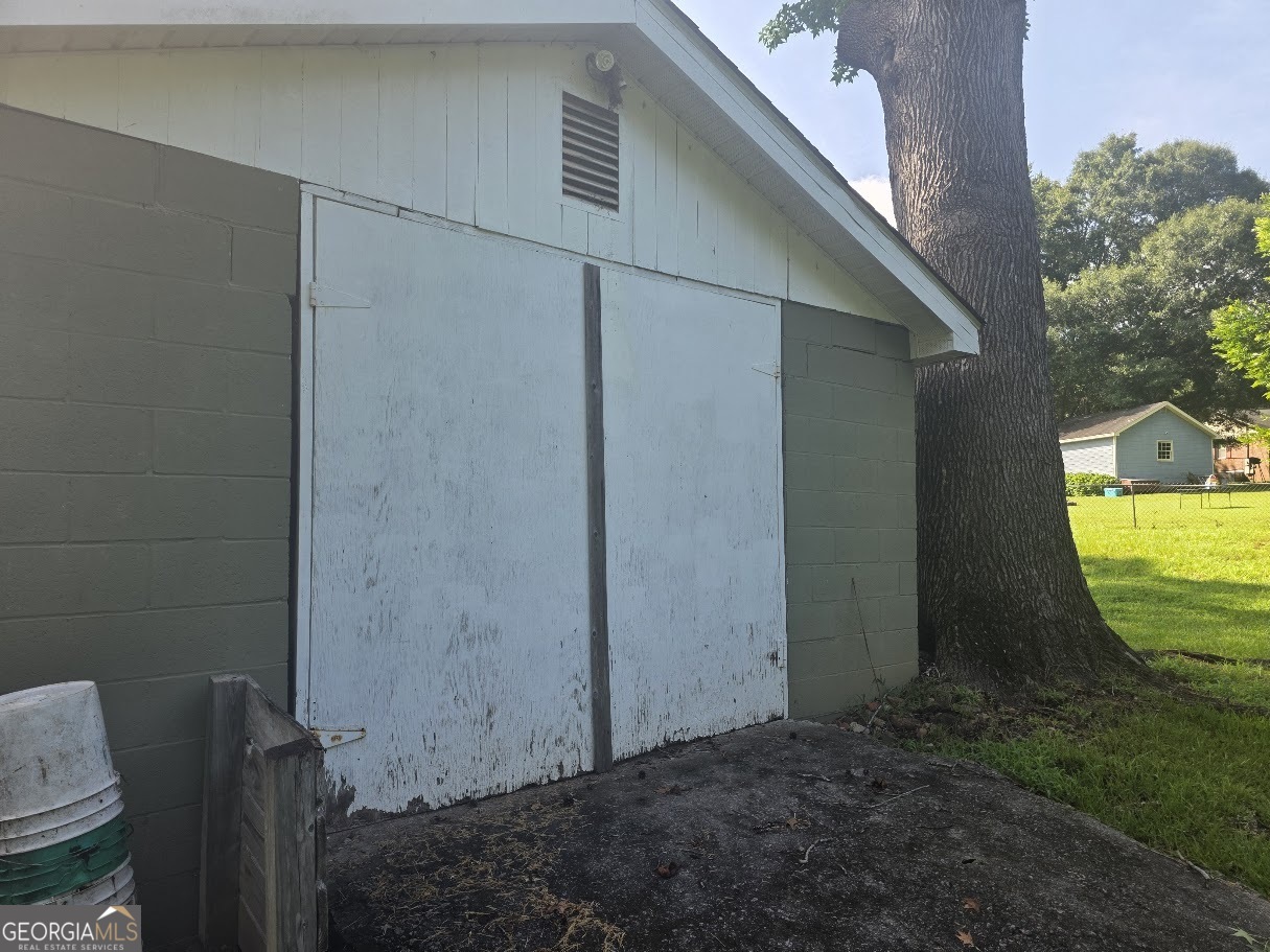 110 Fallin Street Property Photo 32