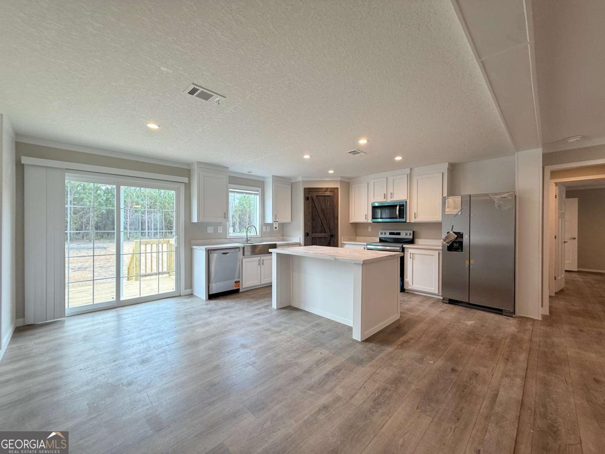 5246 Owens Road Property Photo 3