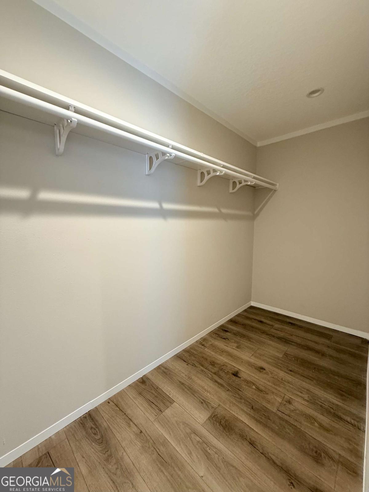 5246 Owens Road Property Photo 11