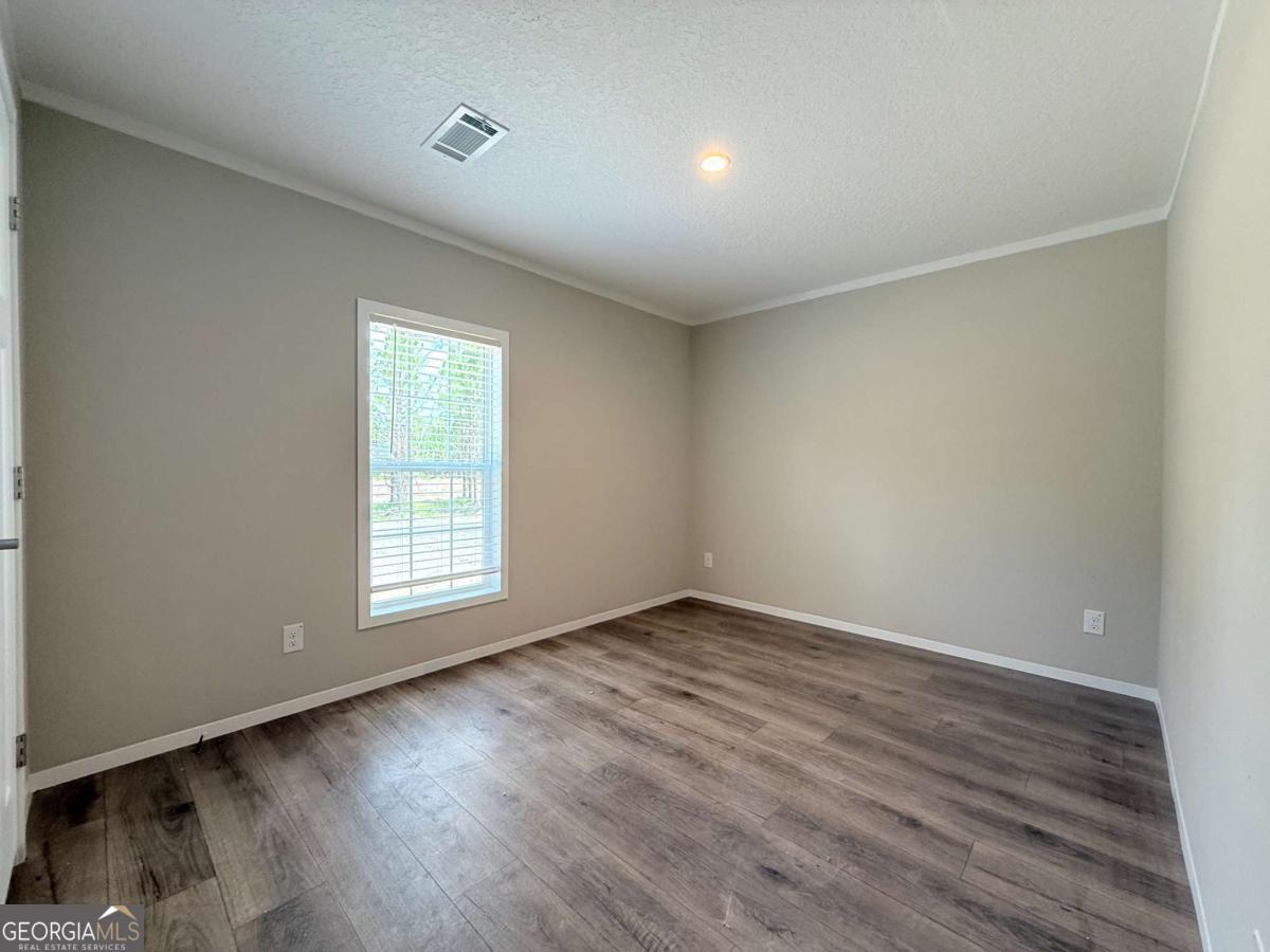 5246 Owens Road Property Photo 13