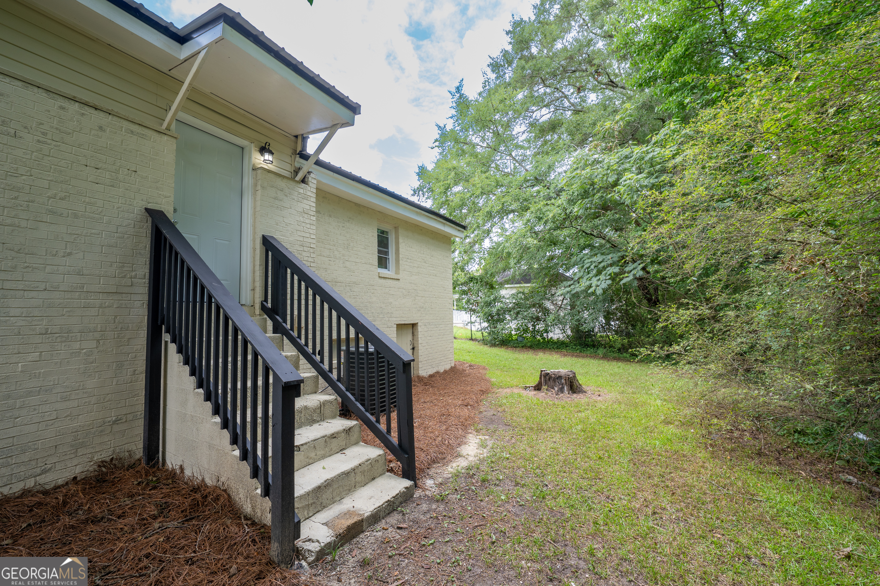 409 Colquitt Street Property Photo 12