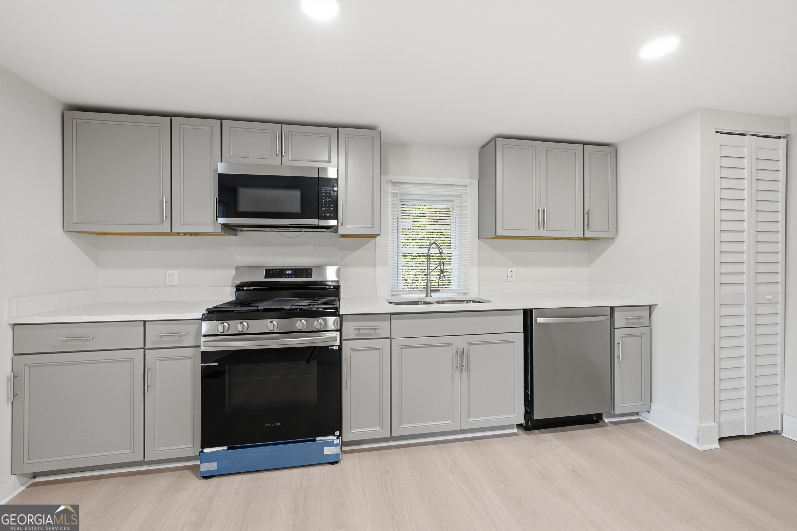 409 Colquitt Street Property Photo 25